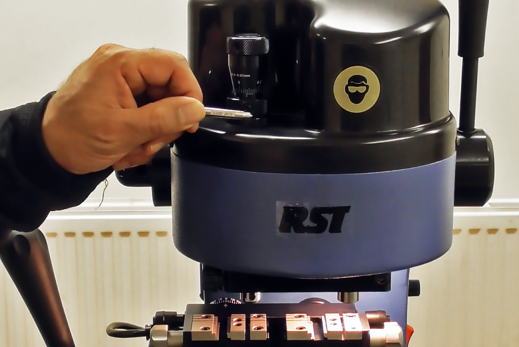 How To Calibrate Your RST Mustang Key Machine To Cut Dimple Keys (Section) 2